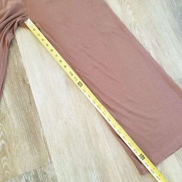 Vuori Mudra Jumpsuit Women's Ribbed Drawstring Pockets Athleisure Hazelnut NWT - Picture 10 of 13